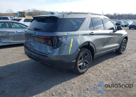 2025 Ford Explorer St-Line z USA, uszkodzony, nr VIN 1FMUK8KH1SGC05247